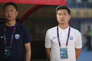 Tại sao cầu thủ Trung Quốc lại thích mở chân to? Phùng Nhân Lượng: Huấn luyện viên chỉ vì cái trước mắt, cầu thủ không có khả năng khống chế bóng